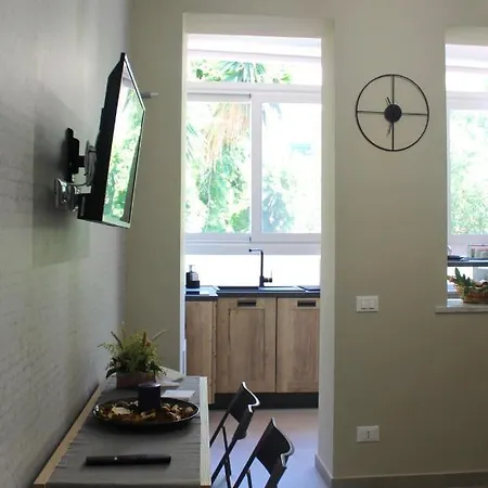 Mercurio Apartman *