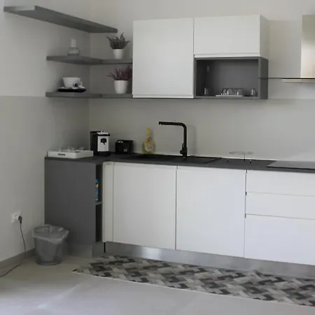 Mercurio Apartment *